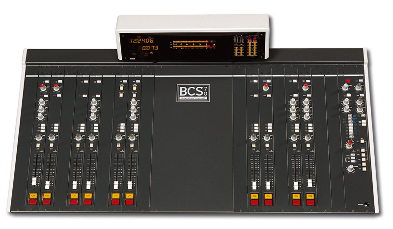 Console analogique broadcast Dateq BCS70
