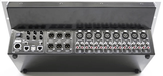 EELA Audio D3 console numérique broadcast radio connectique