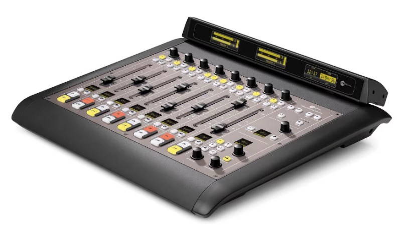 Console broadcast Axia Audio IQ