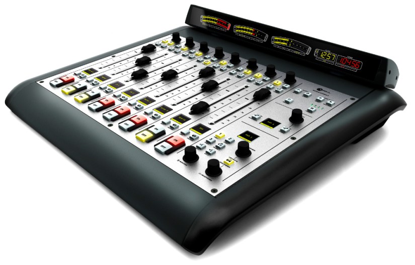 Axia Radius console numérique radio broadcast