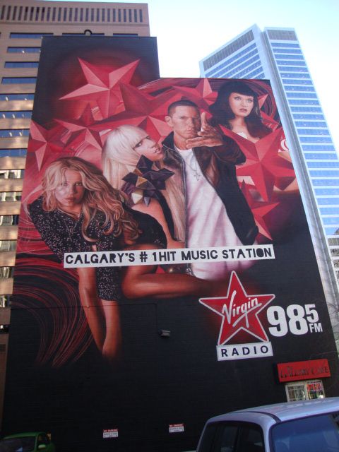 La peinture murale de Virgin Radio Calgary