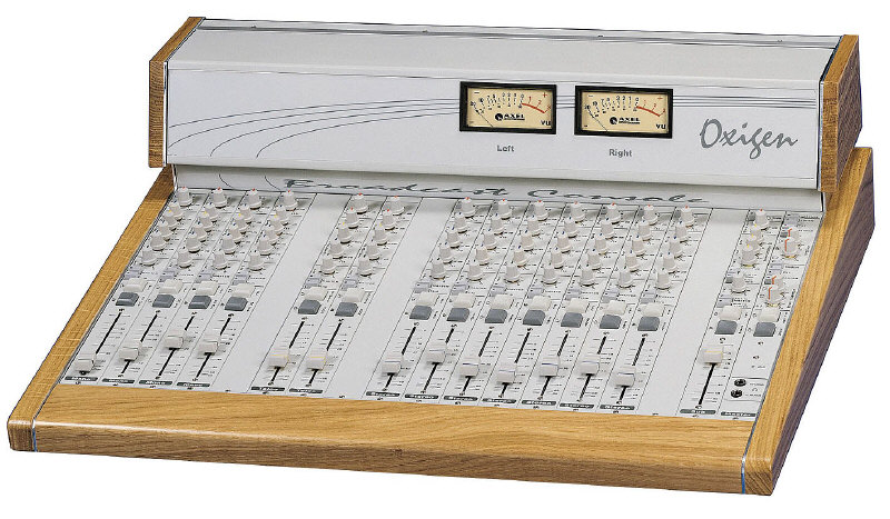 Console analogique broadcast Axel Technology Oxygen 5 Console analogique broadcast Axel Technology Oxygen 5
